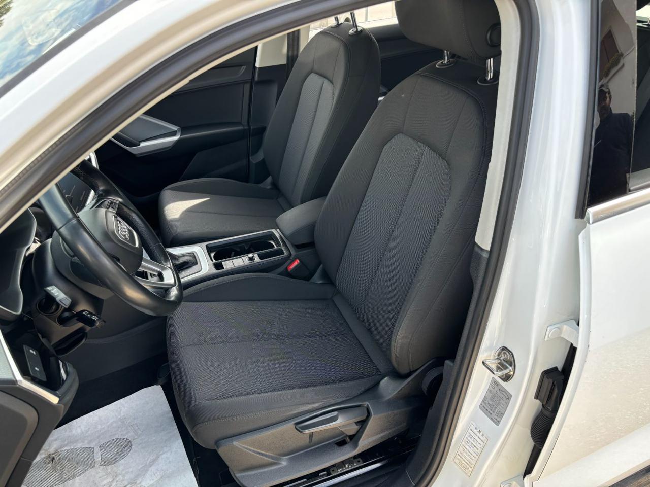 Audi Q3  SPB 35 TDI S tronic