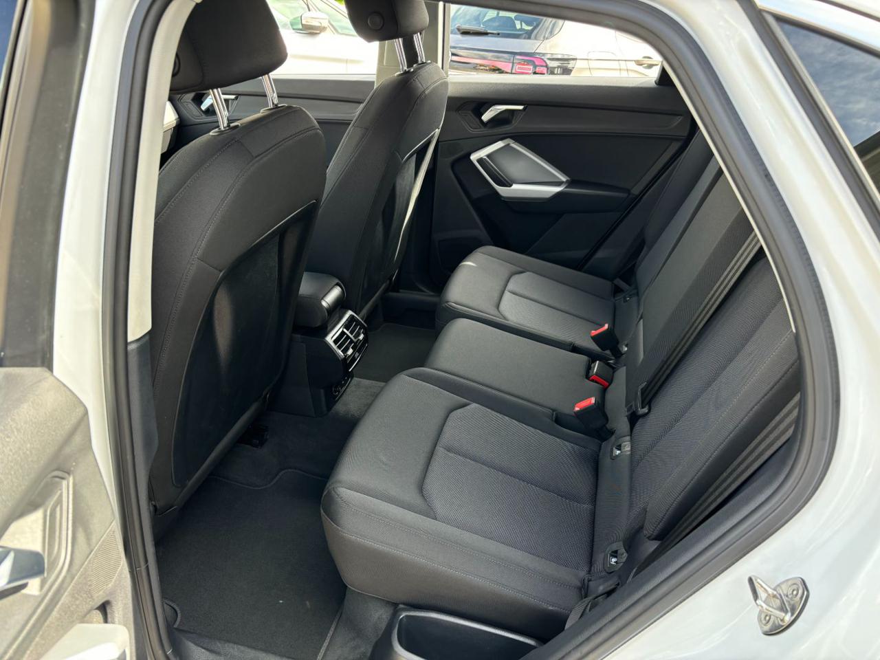 Audi Q3  SPB 35 TDI S tronic