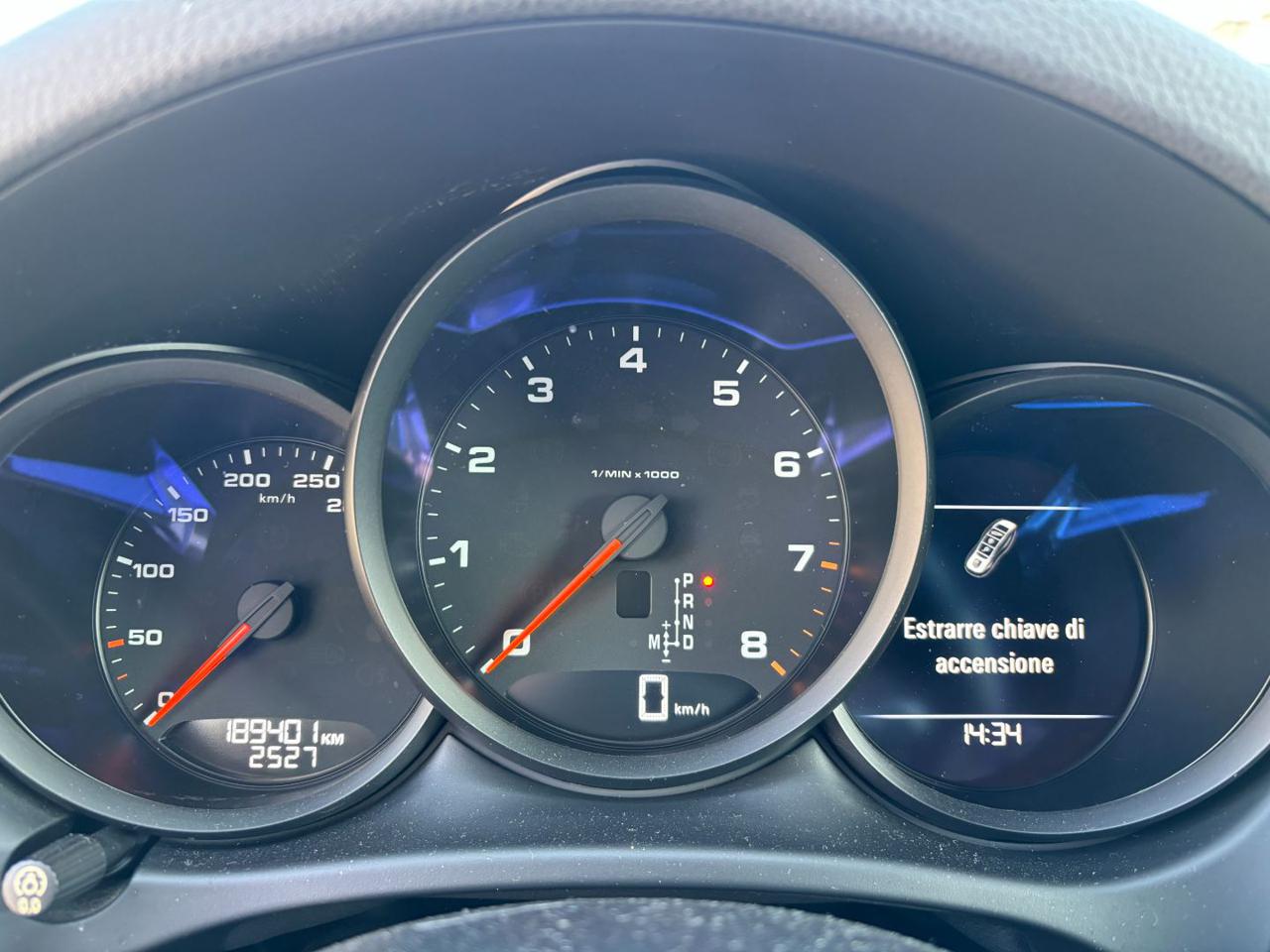 Porsche Macan  2.0