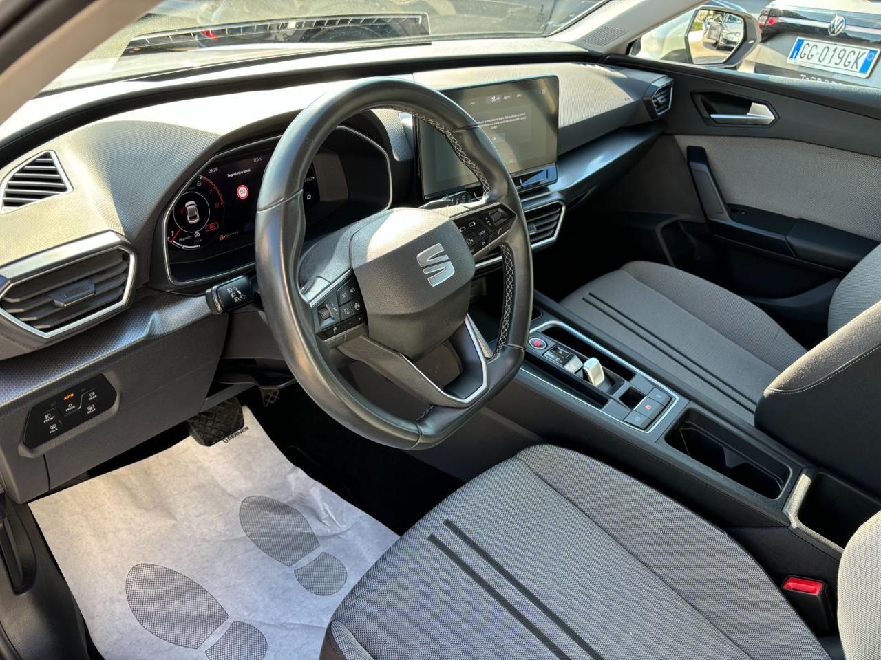 SEAT Leon  1.5 eTSI 150 CV DSG Business