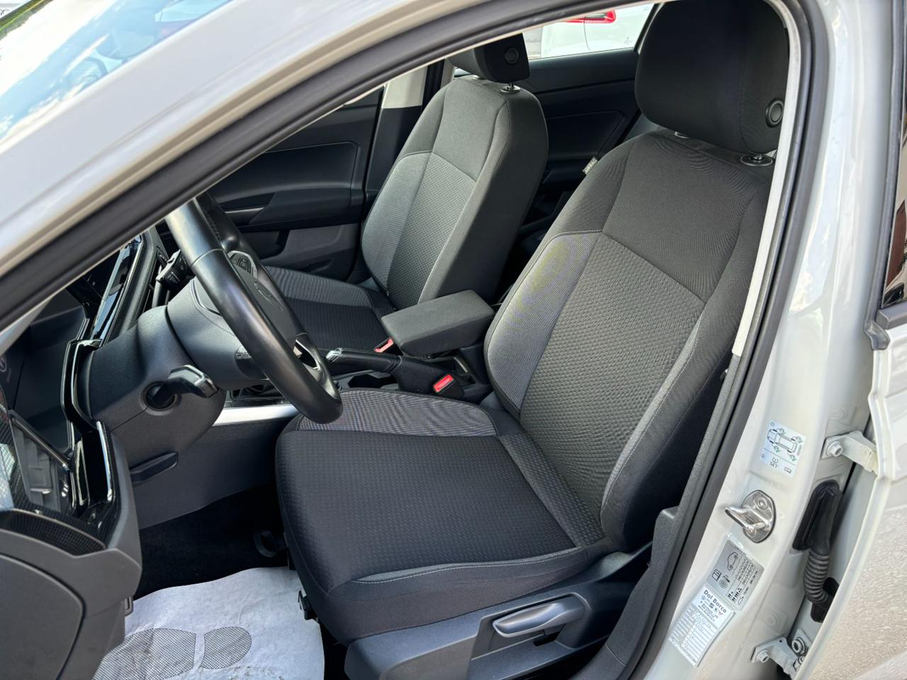 Volkswagen Polo  1.0 TSI Life NEOPATENTATI