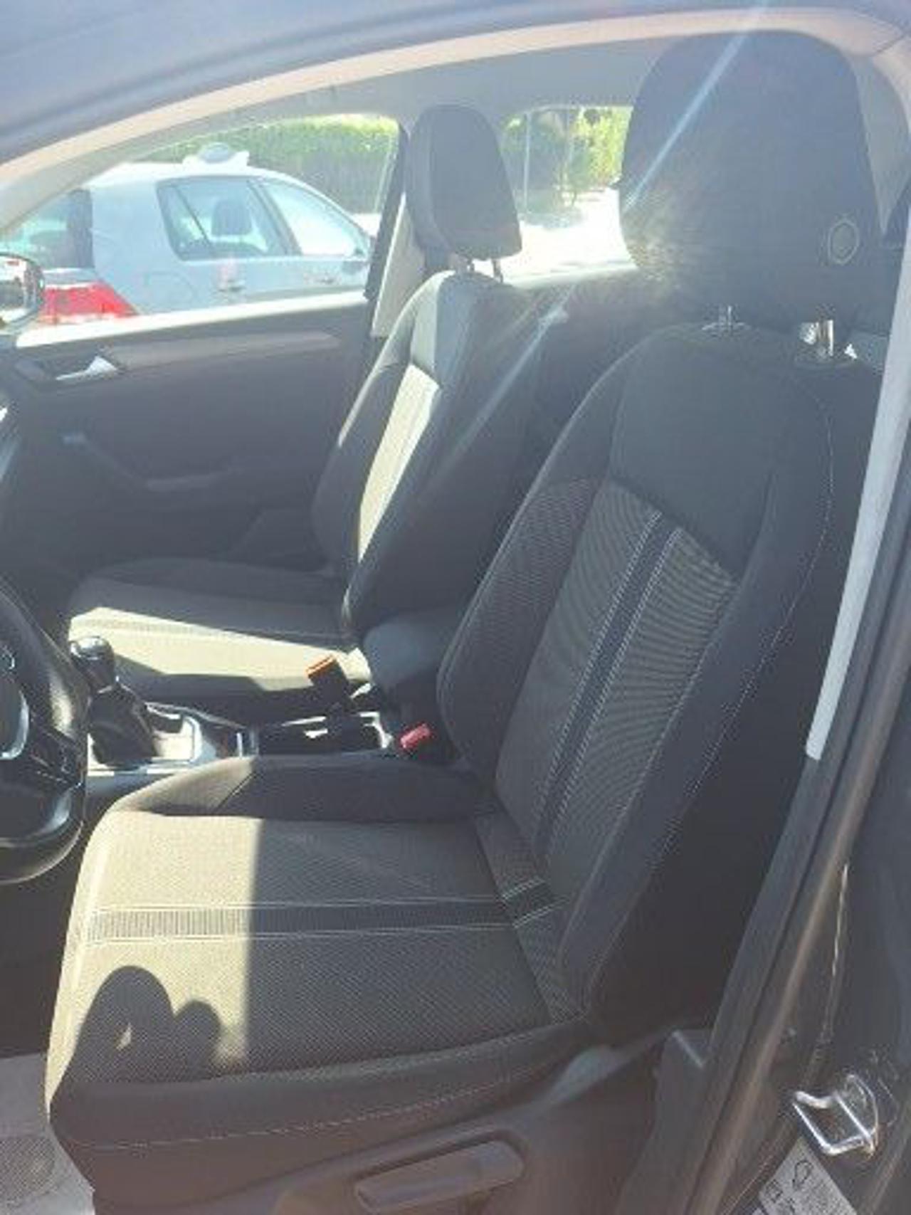 Volkswagen T-Roc  1.0 TSI Business BlueMotion Tech NEOPATENTATI