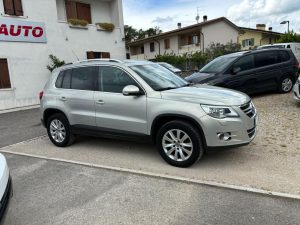Volkswagen Tiguan  2.0 16V TDI DPF tiptronic Sport & Style (18°)