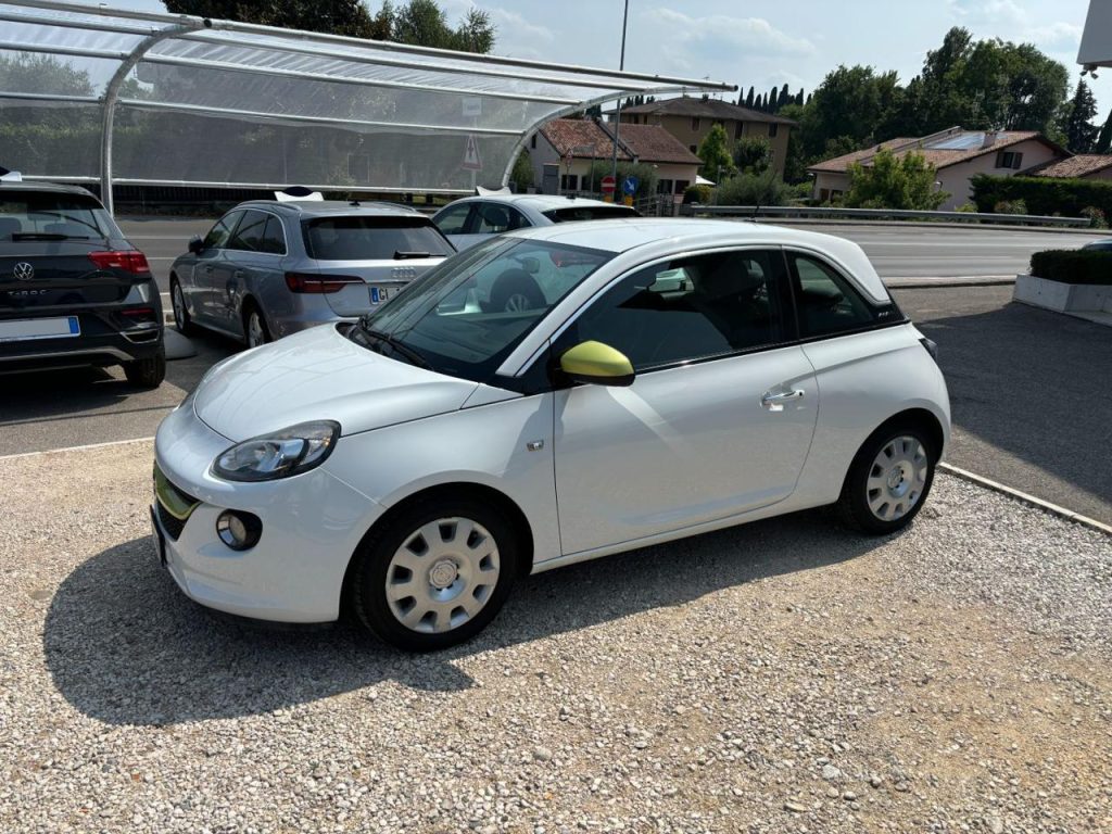 Opel Adam  1.2 70 CV NEOPATENTATI