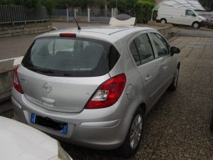 Opel Corsa  1.2 5 porte Club NEOPATENTATI