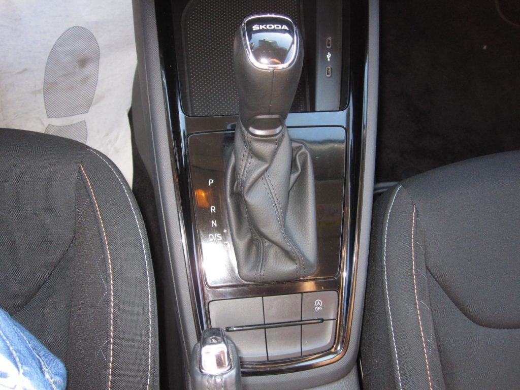 Skoda Kamiq  1.0 TSI 110 CV DSG Ambition OK NEOPATENTATI