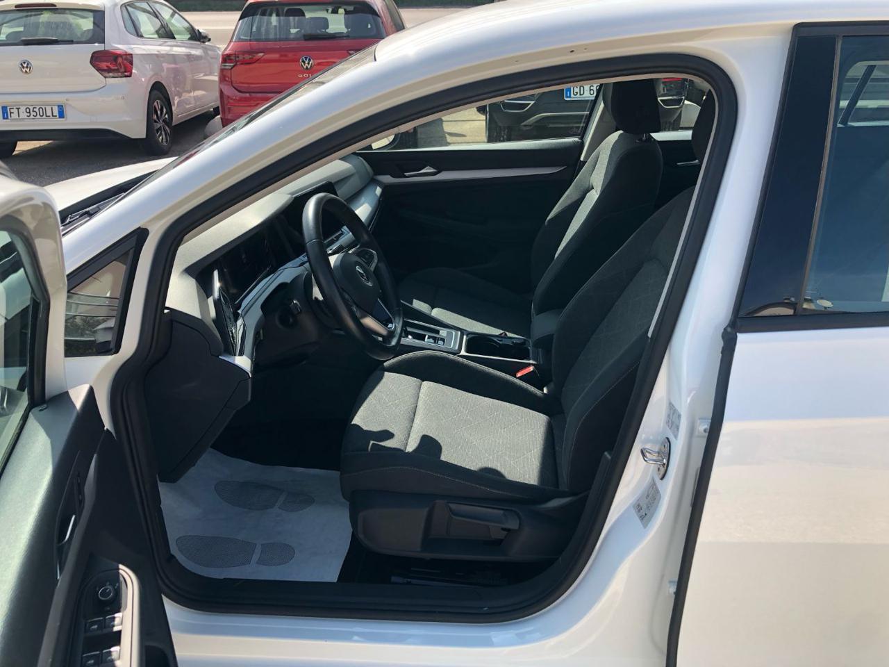 Volkswagen Golf  1.5 TGI DSG Life OK NEOPATENTATI
