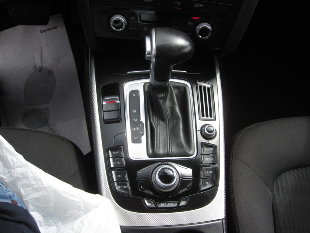 Audi A4  Avant 2.0 TDI clean diesel multitronic