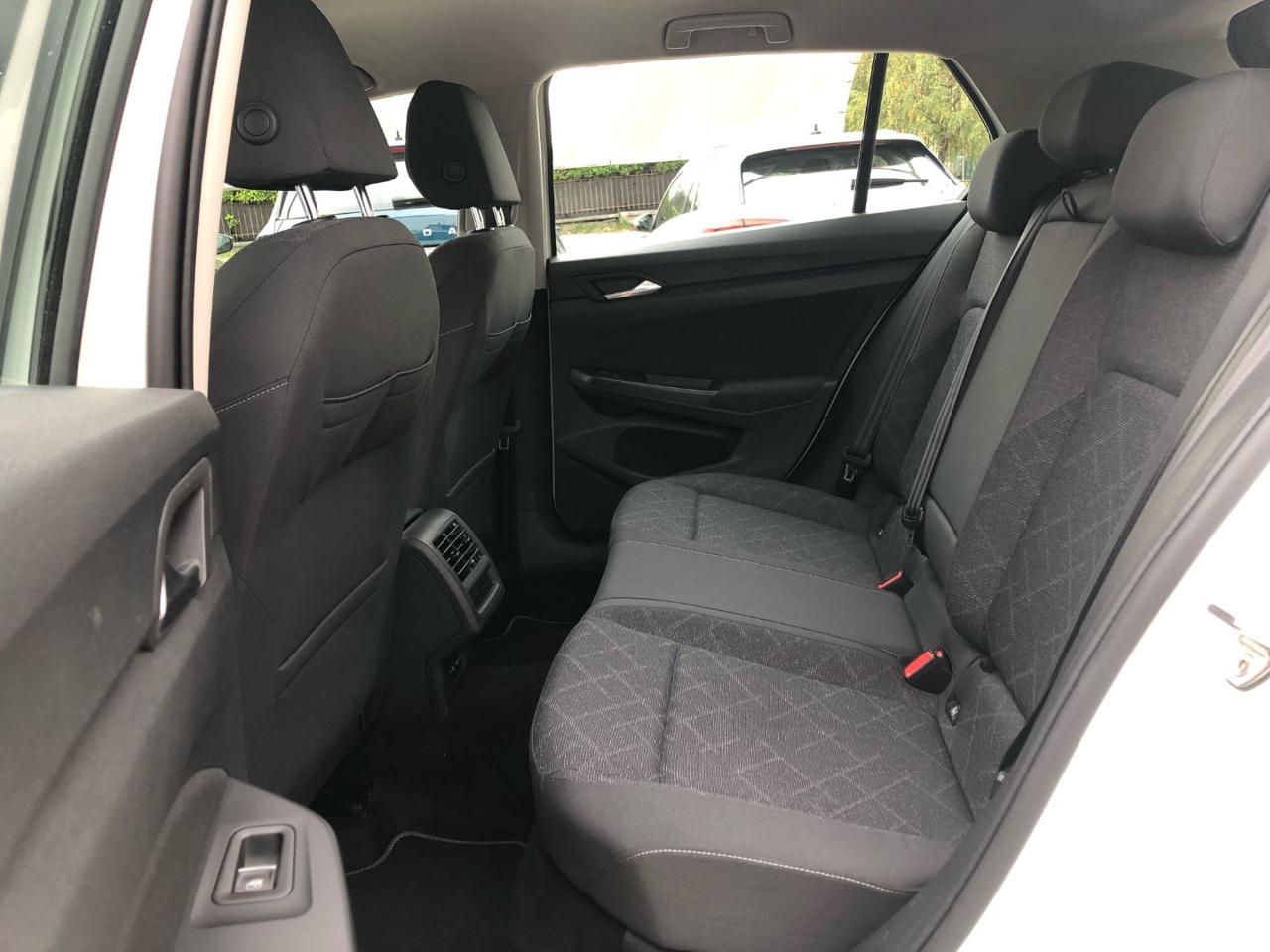 Volkswagen Golf  1.0 eTSI EVO DSG Life OK NEOPATENTATI