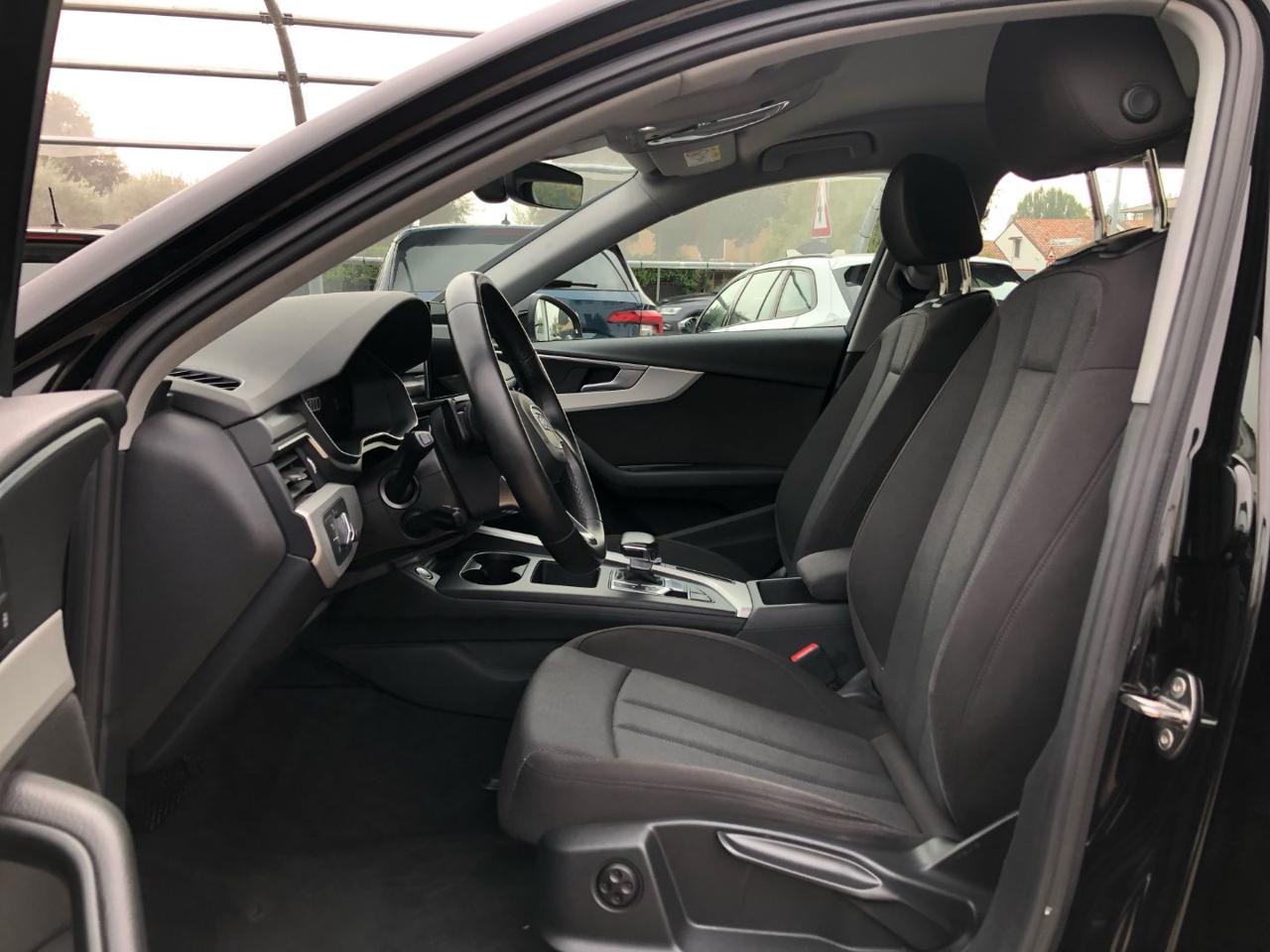 Audi A4  Avant 30 TDI/136 CV S tronic Business Advanced