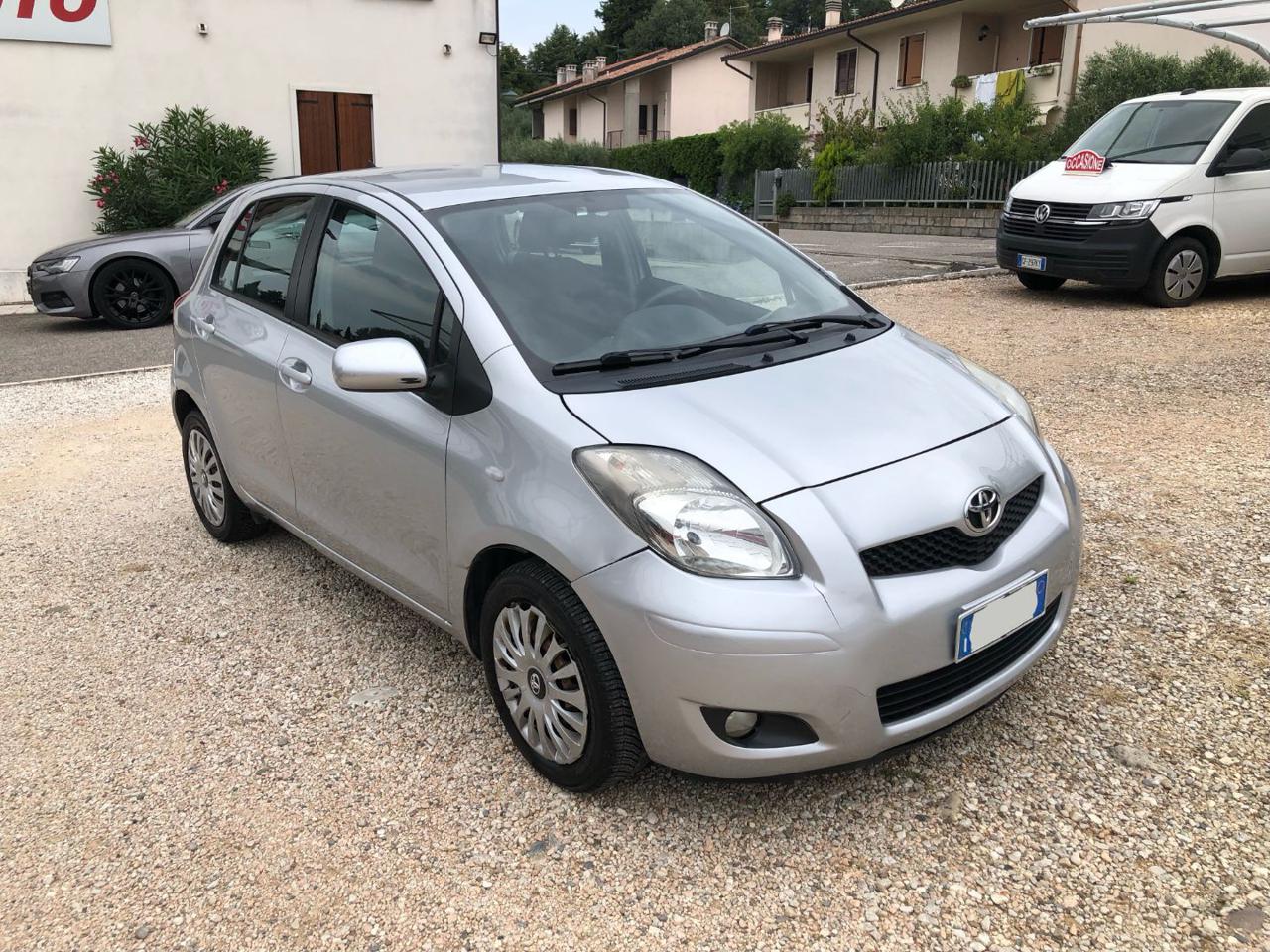 Toyota Yaris  1.3 5 porte Sol OK NEOPATENTATI