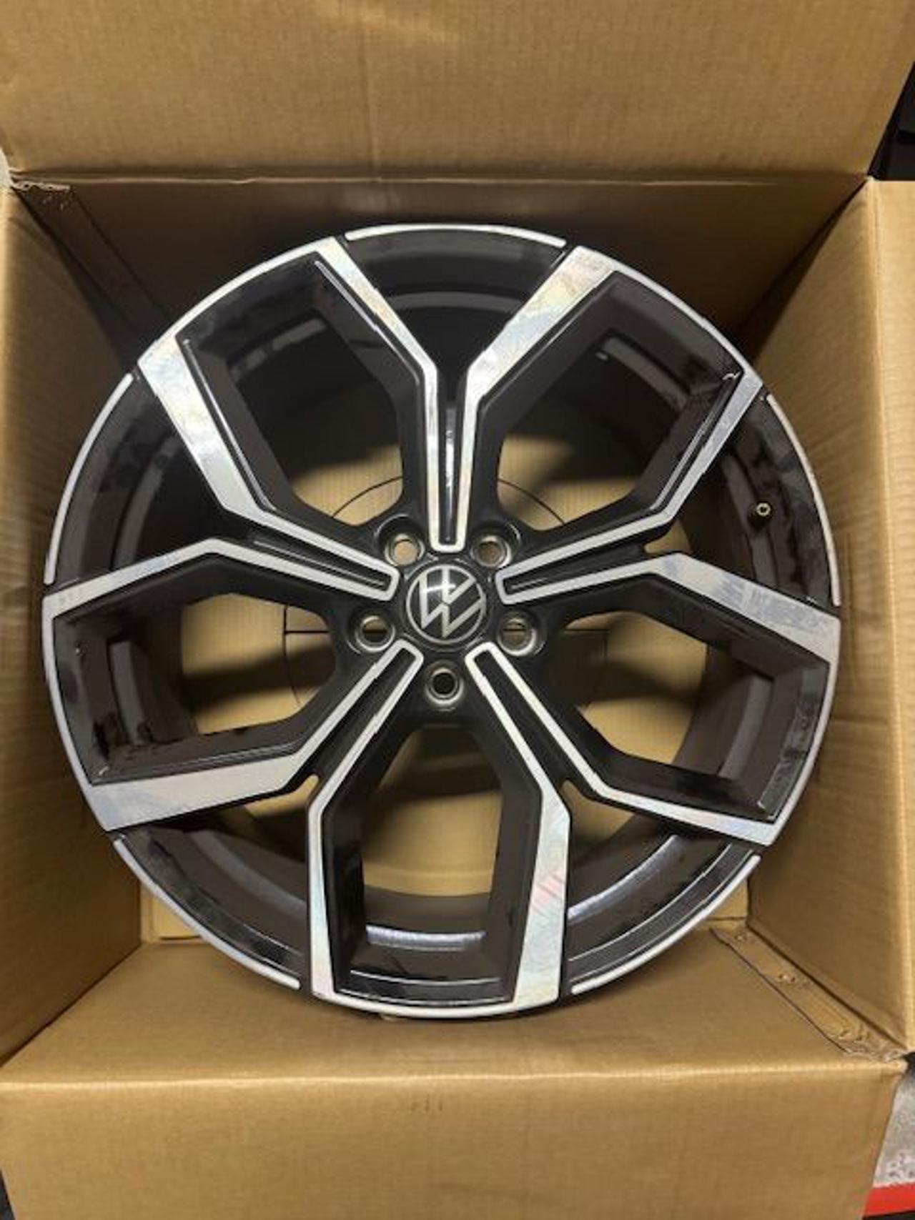 Volkswagen Polo  2.0 TSI DSG GTI