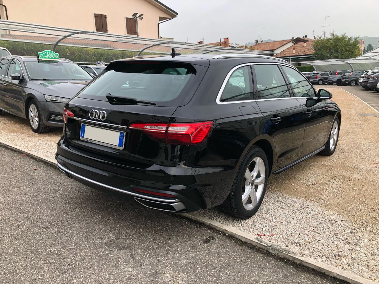 Audi A4  Avant 30 TDI/136 CV S tronic Business Advanced