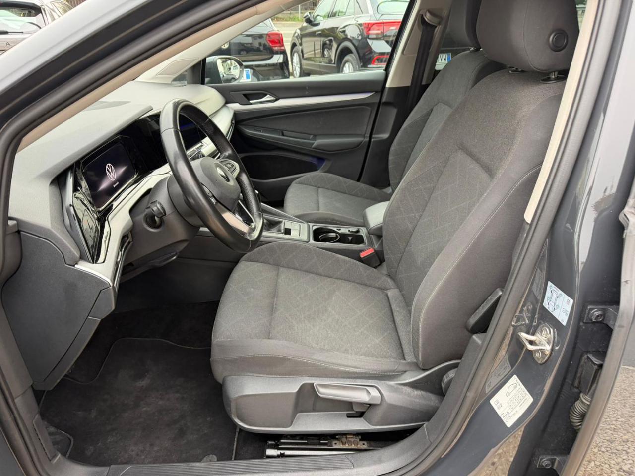 Volkswagen Golf  1.0 TSI EVO Life OK NEOPATENTATI