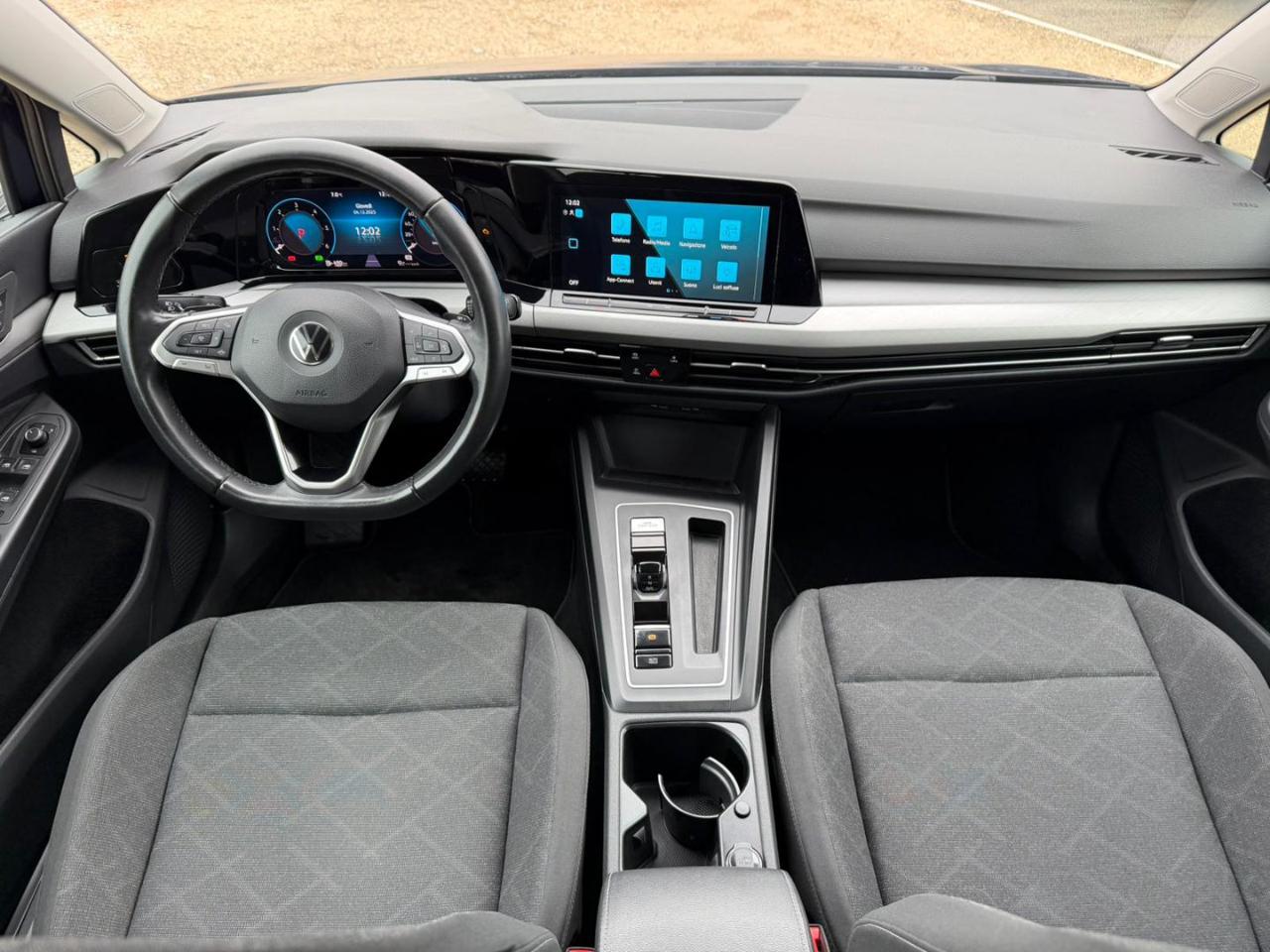 Volkswagen Golf  2.0 TDI DSG SCR Life OK NEOPATENTATI