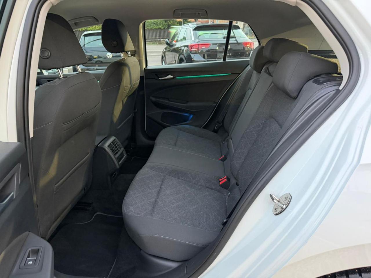 Volkswagen Golf  2.0 TDI DSG SCR Life OK NEOPATENTATI