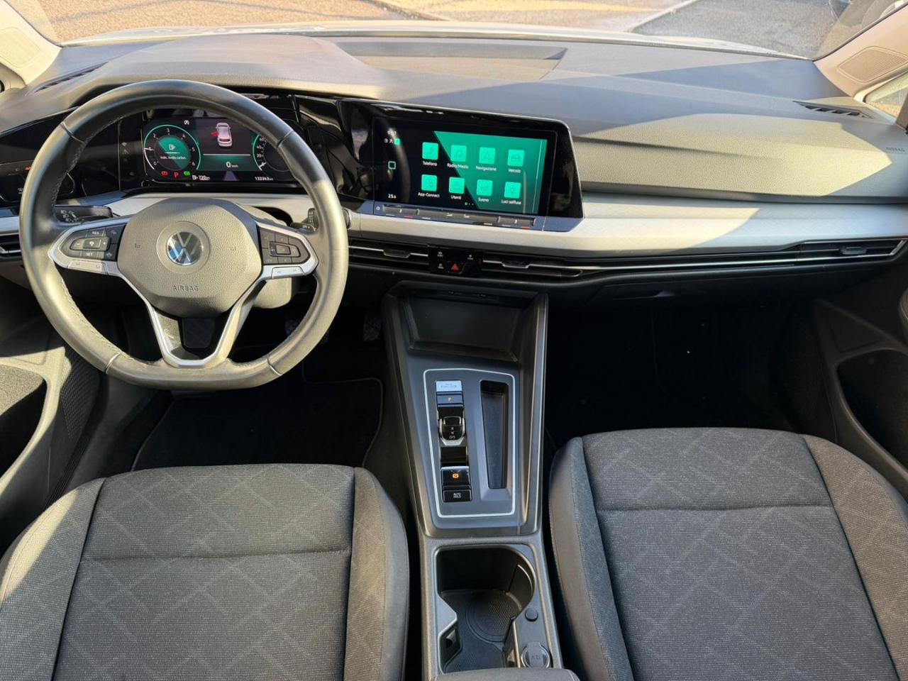 Volkswagen Golf  2.0 TDI DSG SCR Life OK NEOPATENTATI