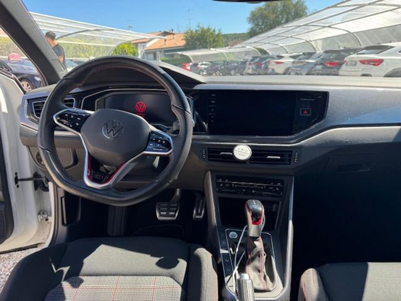 Volkswagen Polo  2.0 TSI DSG GTI