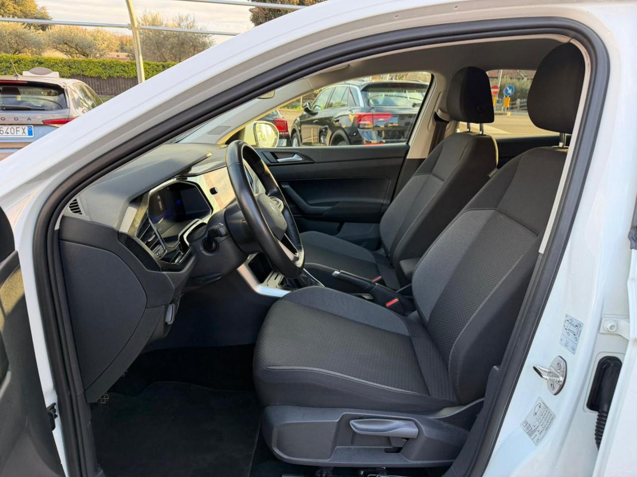 Volkswagen Taigo  1.0 TSI 110 CV Life OK NEOPATENTATI