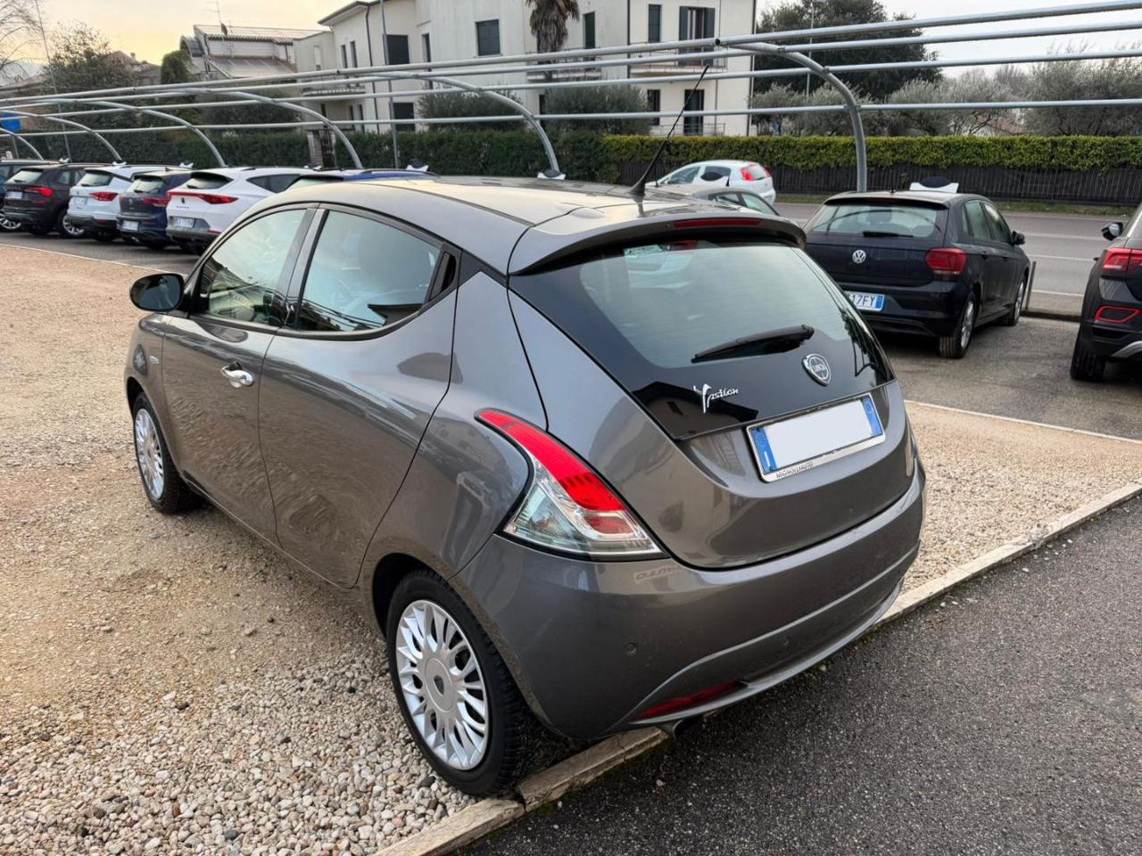Lancia Ypsilon  1.2 69 CV 5 porte GPL Gold OK NEOPATENTATI