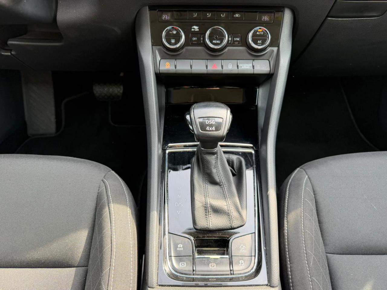 Skoda Karoq  2.0 TDI SCR 4×4 DSG Executive