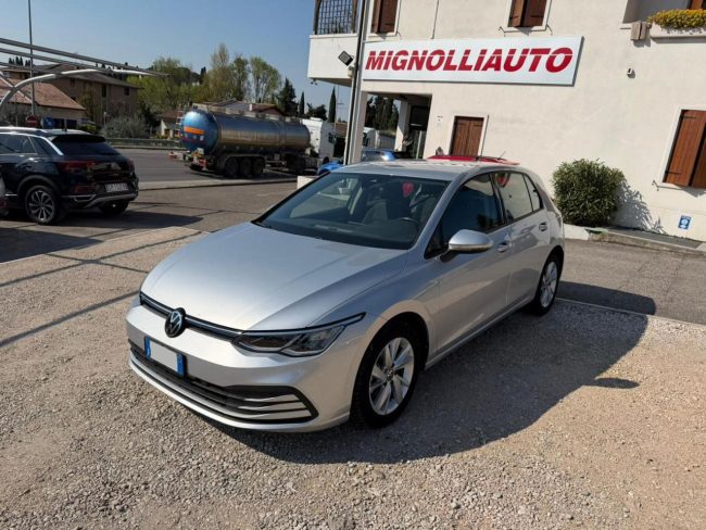 Volkswagen Golf 1.0 eTSI EVO DSG Life OK NEOPATENTATI