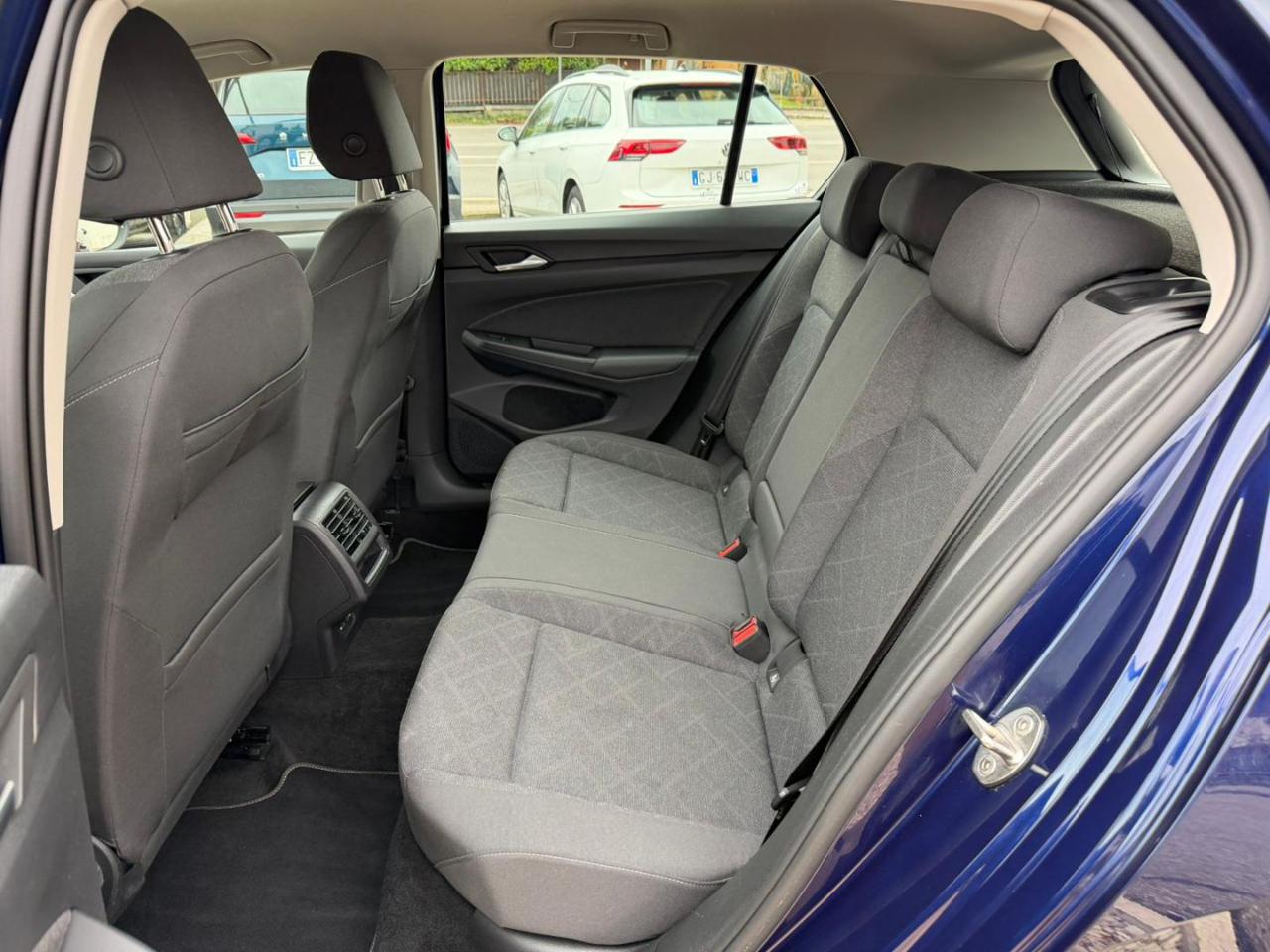 Volkswagen Golf  2.0 TDI DSG SCR Life OK NEOPATENTATI