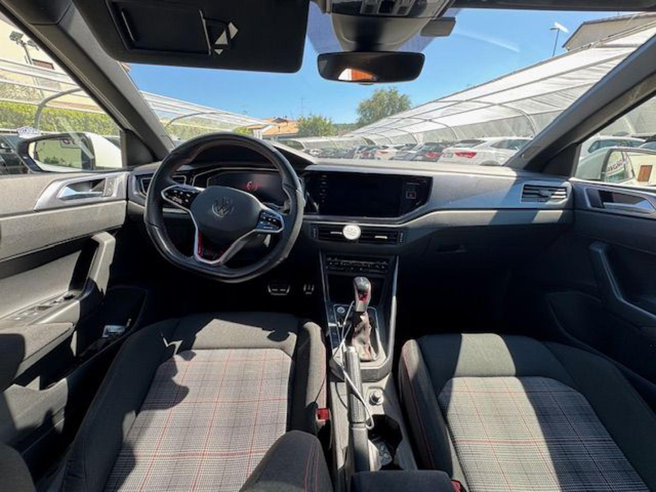 Volkswagen Polo  2.0 TSI DSG GTI