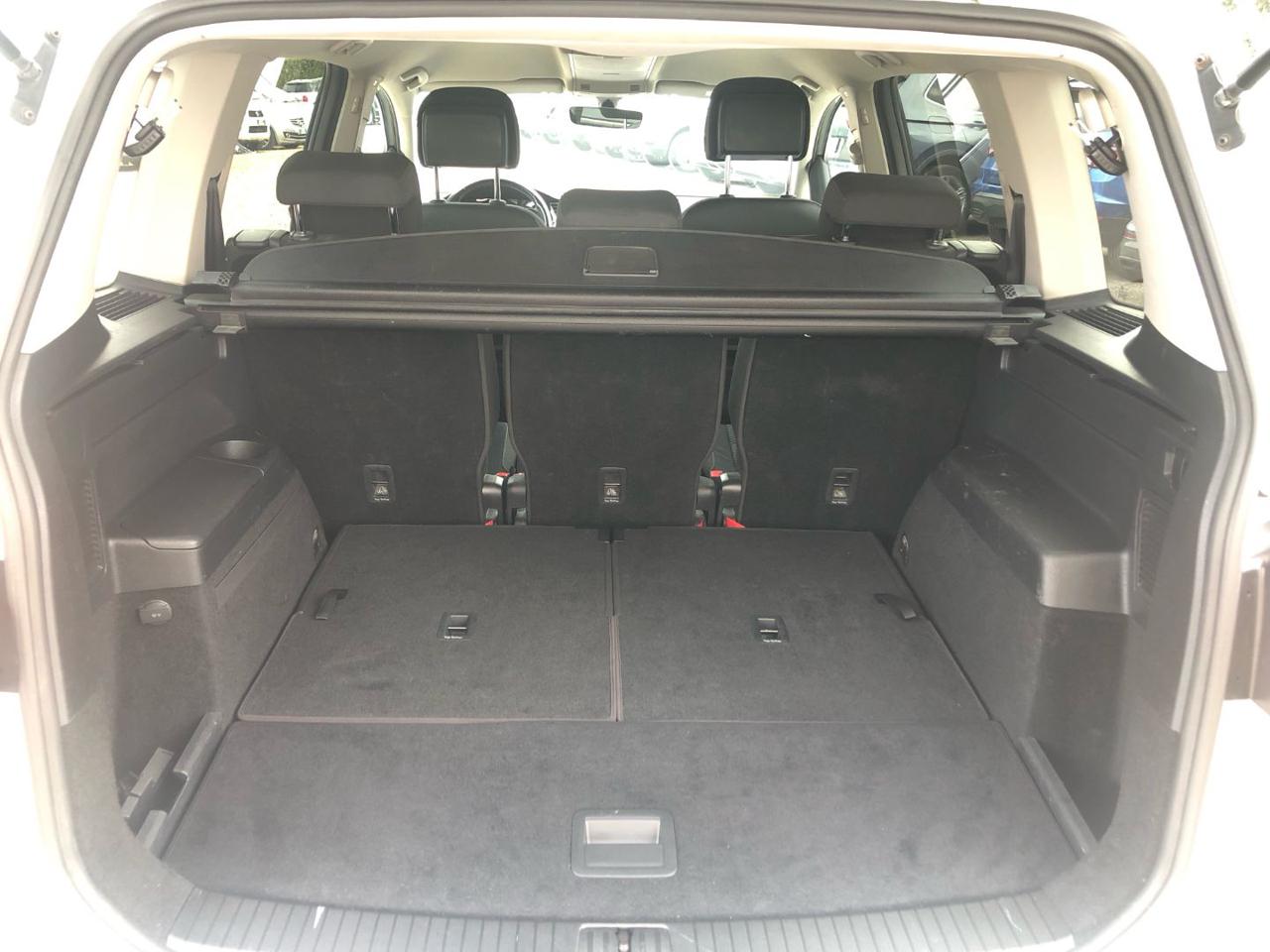 Volkswagen Touran  1.6 TDI 115 CV SCR DSG Business BlueMotion Technol