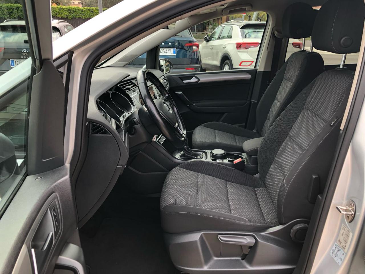 Volkswagen Touran  1.6 TDI 115 CV SCR DSG Business BlueMotion Technol