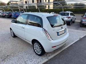 Lancia Ypsilon  1.2 69 CV Unyca – PER COMMERCIANTI – TRATTABILE