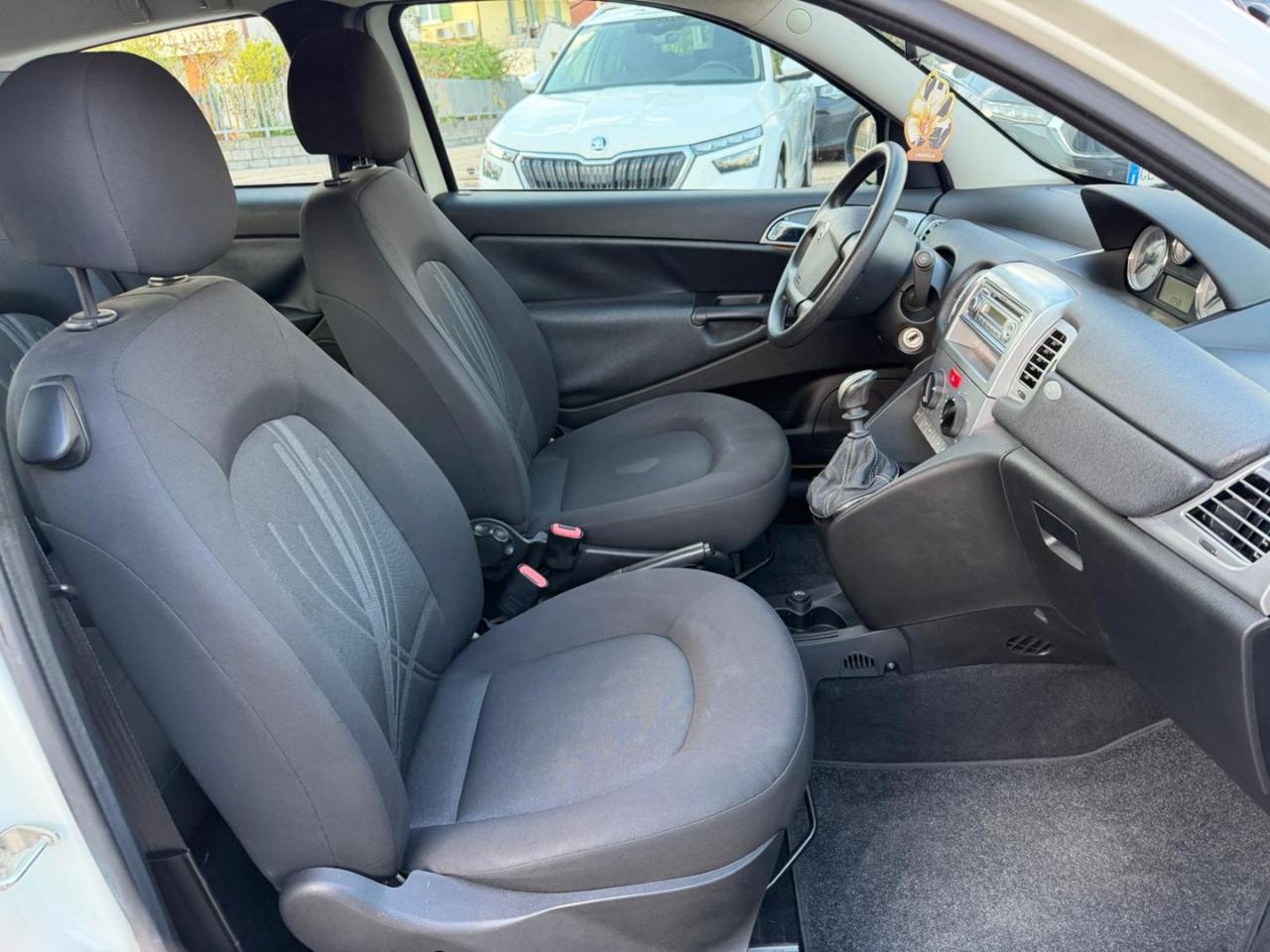 Lancia Ypsilon  1.2 69 CV Unyca – PER COMMERCIANTI – TRATTABILE