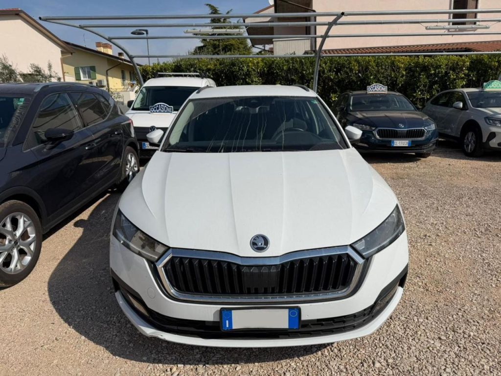 Skoda Octavia 2.0 TDI EVO SCR DSG Wagon Executive OK NEOP.