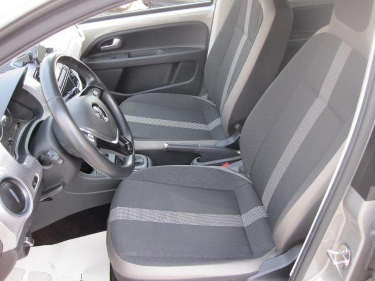 Volkswagen e-up!  82 CV OK NEOPATENTATI