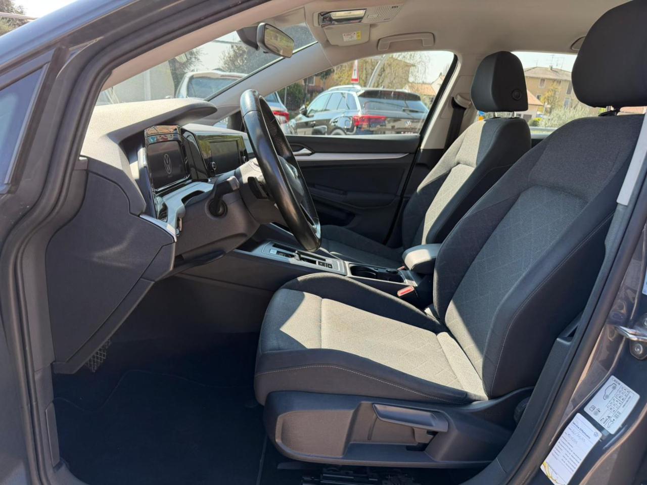 Volkswagen Golf  1.0 eTSI EVO DSG Life OK NEOPATENTATI