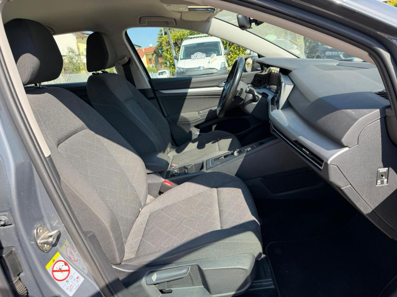 Volkswagen Golf  1.0 eTSI EVO DSG Life OK NEOPATENTATI