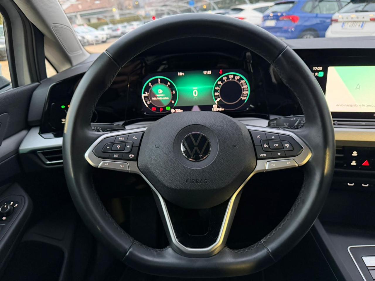 Volkswagen Golf  2.0 TDI DSG SCR Life OK NEOPATENTATI