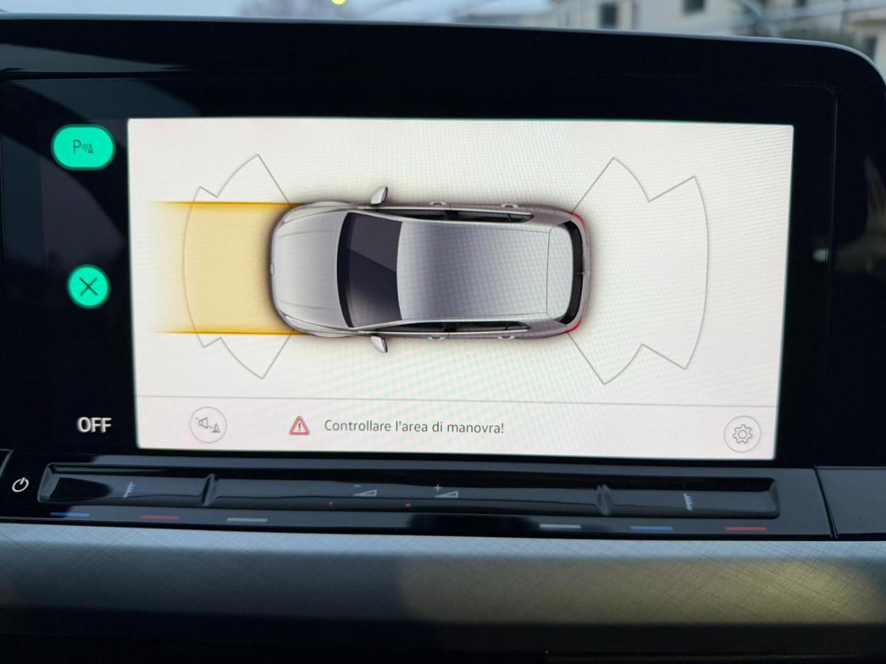 Volkswagen Golf  2.0 TDI DSG SCR Life OK NEOPATENTATI