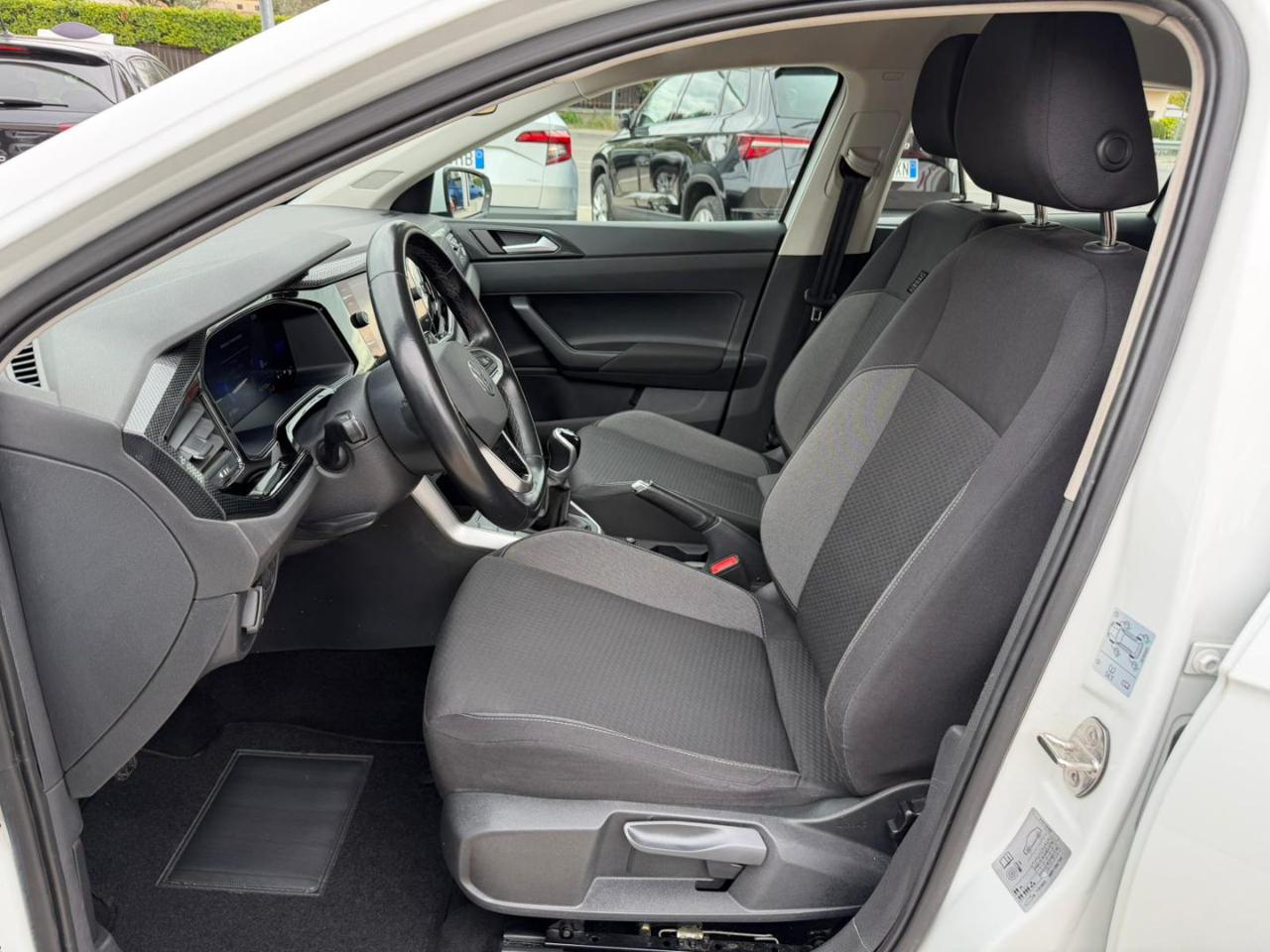 Volkswagen Polo  1.0 TSI Life OK NEOPATENTATI