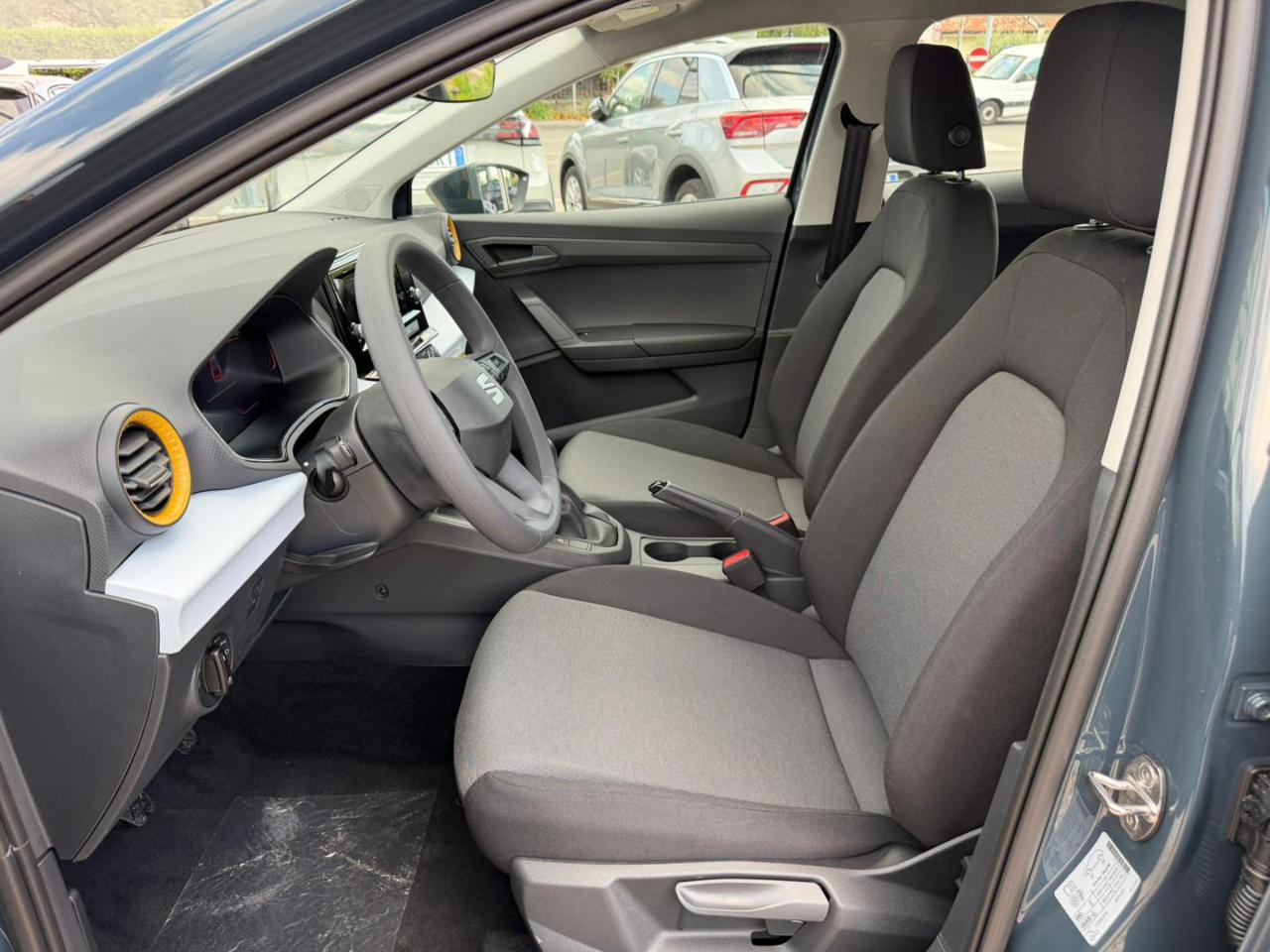 SEAT Ibiza  1.0 MPI 5 porte OK NEOPATENTATI