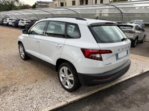 Skoda Karoq 1.6 TDI SCR DSG Ambition OK NEOPATENTATI