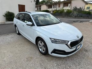 Skoda Octavia 2.0 TDI EVO SCR DSG Wagon Executive OK NEOP.