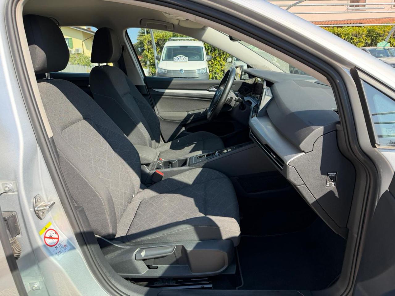 Volkswagen Golf  1.0 eTSI EVO DSG Life OK NEOPATENTATI