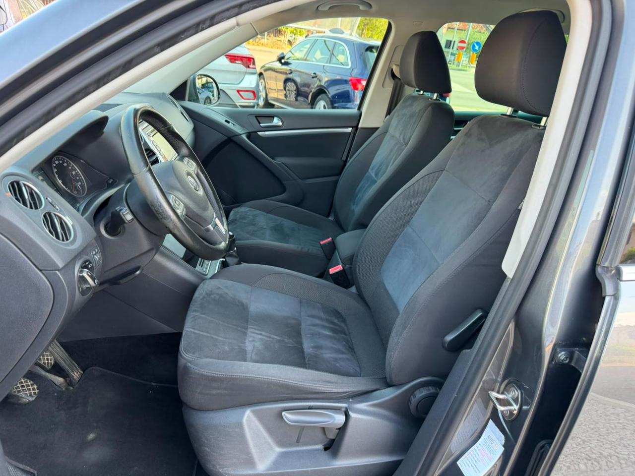 Volkswagen Tiguan  2.0 TDI 140 CV Business Sport & Style BlueMot. Tec