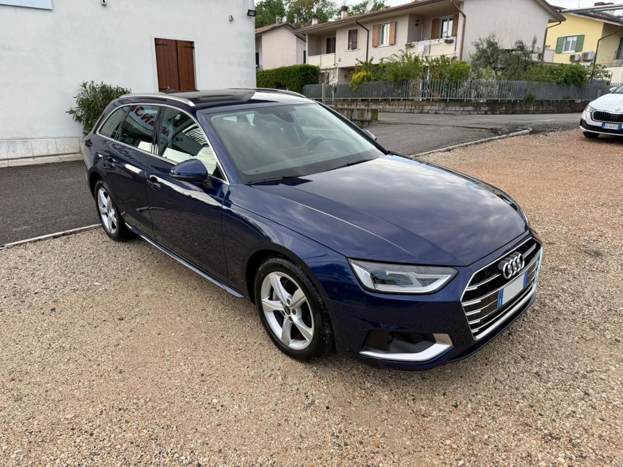 Audi A4  Avant 40 TDI S tronic Business Advanced