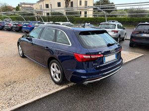 Audi A4  Avant 40 TDI S tronic Business Advanced
