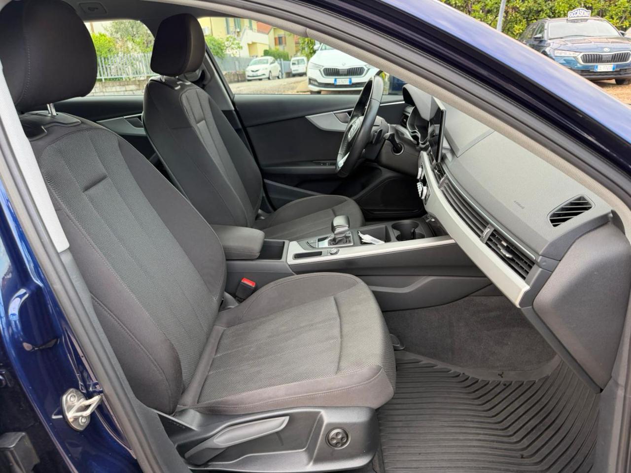 Audi A4  Avant 40 TDI S tronic Business Advanced