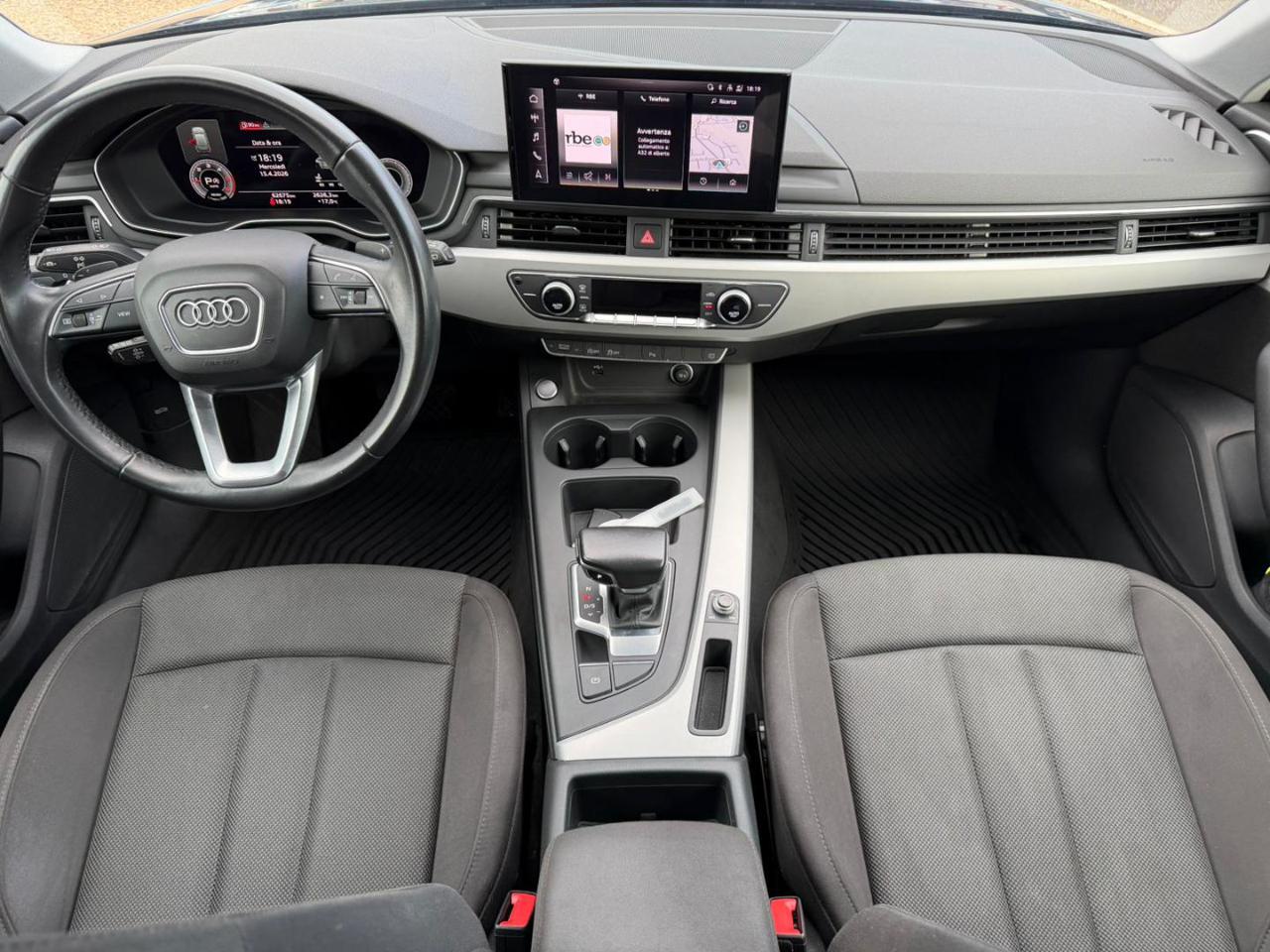 Audi A4  Avant 40 TDI S tronic Business Advanced