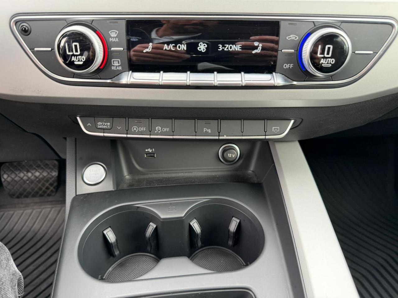 Audi A4  Avant 40 TDI S tronic Business Advanced