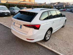 Skoda Octavia 2.0 TDI EVO SCR DSG Wagon Executive